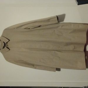 Men's Brent trench coat 51w x 45L